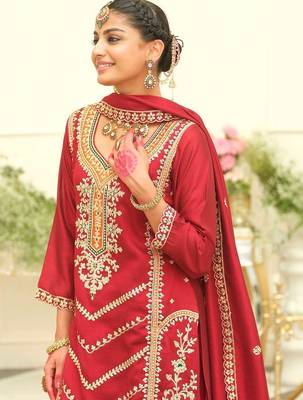 Women Kurta Sets 4
