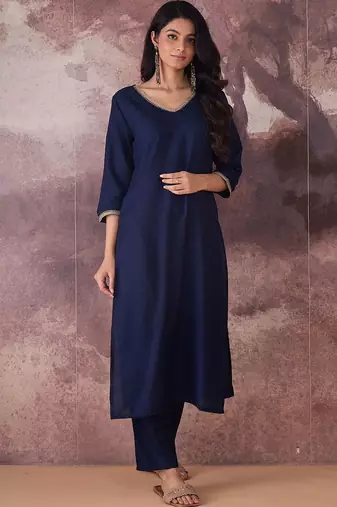 Women Regular Kurta with Trousers