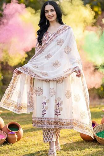 Women Ethnic Motifs Printed Regular  Cotton Kurta with Trousers & With Dupatta