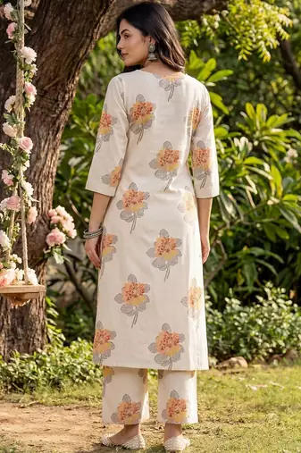 Women Floral Printed Regular Kurta with Palazzos