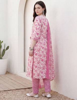 Women Floral Printed Regular Beads and Stones Kurta with Trousers & With Dupatta 6