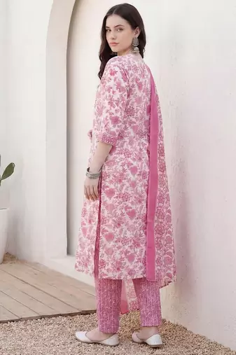 Women Floral Printed Regular Beads and Stones Kurta with Trousers & With Dupatta