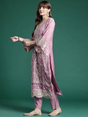 Ethnic Motifs Embroidered Sequinned Kurta With Trousers & Dupatta 5