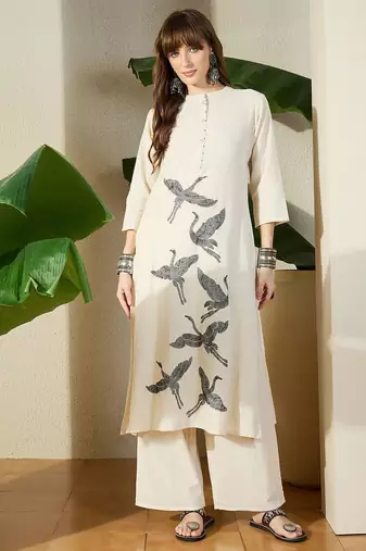 Women Birds Embroidered Thread Work Kurta With Palazzo Pant