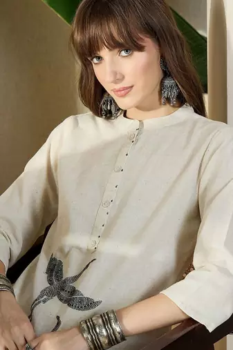 Women Birds Embroidered Thread Work Kurta With Palazzo Pant