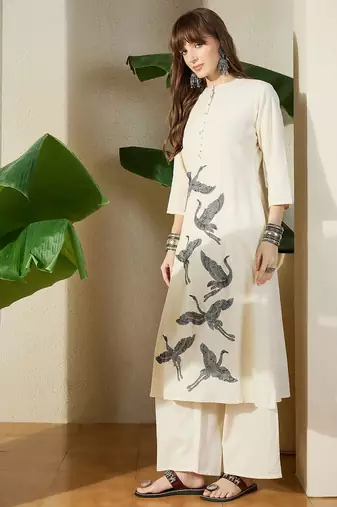 Women Birds Embroidered Thread Work Kurta With Palazzo Pant