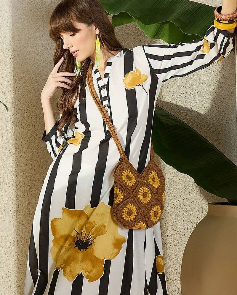 Women Striped Cotton A-Line Kurta with Trouser