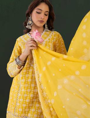 Women Ethnic Motifs Embroidered Regular Thread Work Pure Cotton Kurta with Trousers & With Dupatta 1