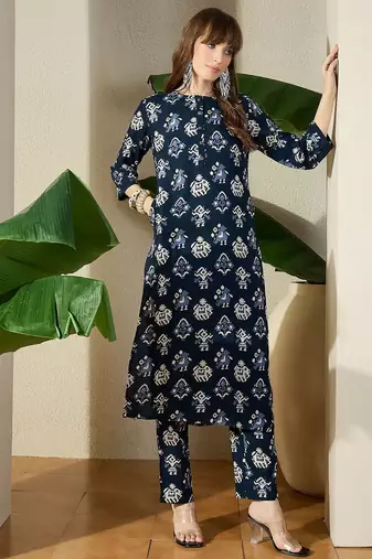 Women Ethnic Motifs Printed Regular Kurta with Trousers