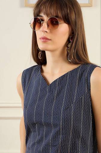 Geometric Printed V-Neck Pure Cotton Straight Kurta With Trousers