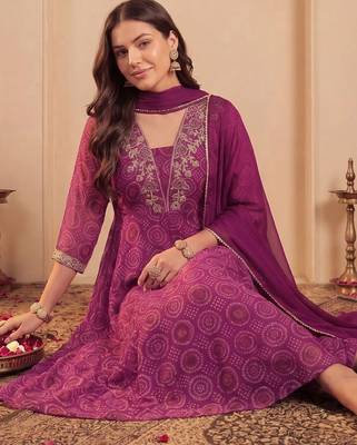 Women Ethnic Motifs Printed Regular Thread Work Kurta with Trousers & With Dupatta 2