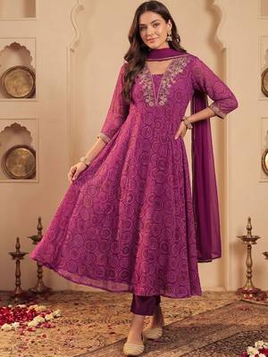 Women Ethnic Motifs Printed Regular Thread Work Kurta with Trousers & With Dupatta 5