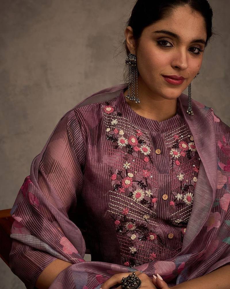 Floral Embroidered Thread Work Chanderi Cotton Kurta with Trousers & Dupatta