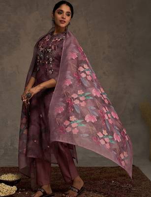 Floral Embroidered Thread Work Chanderi Cotton Kurta with Trousers & Dupatta 3