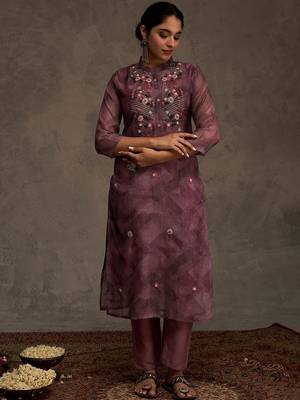 Floral Embroidered Thread Work Chanderi Cotton Kurta with Trousers & Dupatta 5