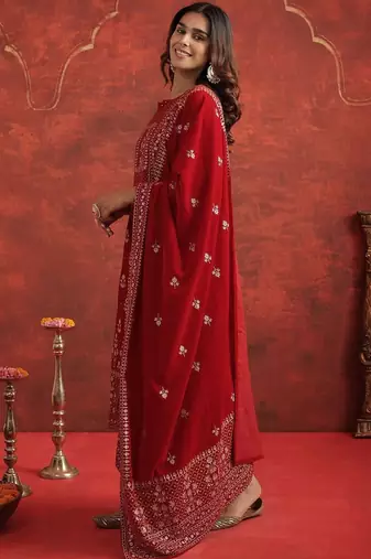 Motifs Embroidered Velvet Notch Neck Straight Kurta With Trousers & Dupatta
