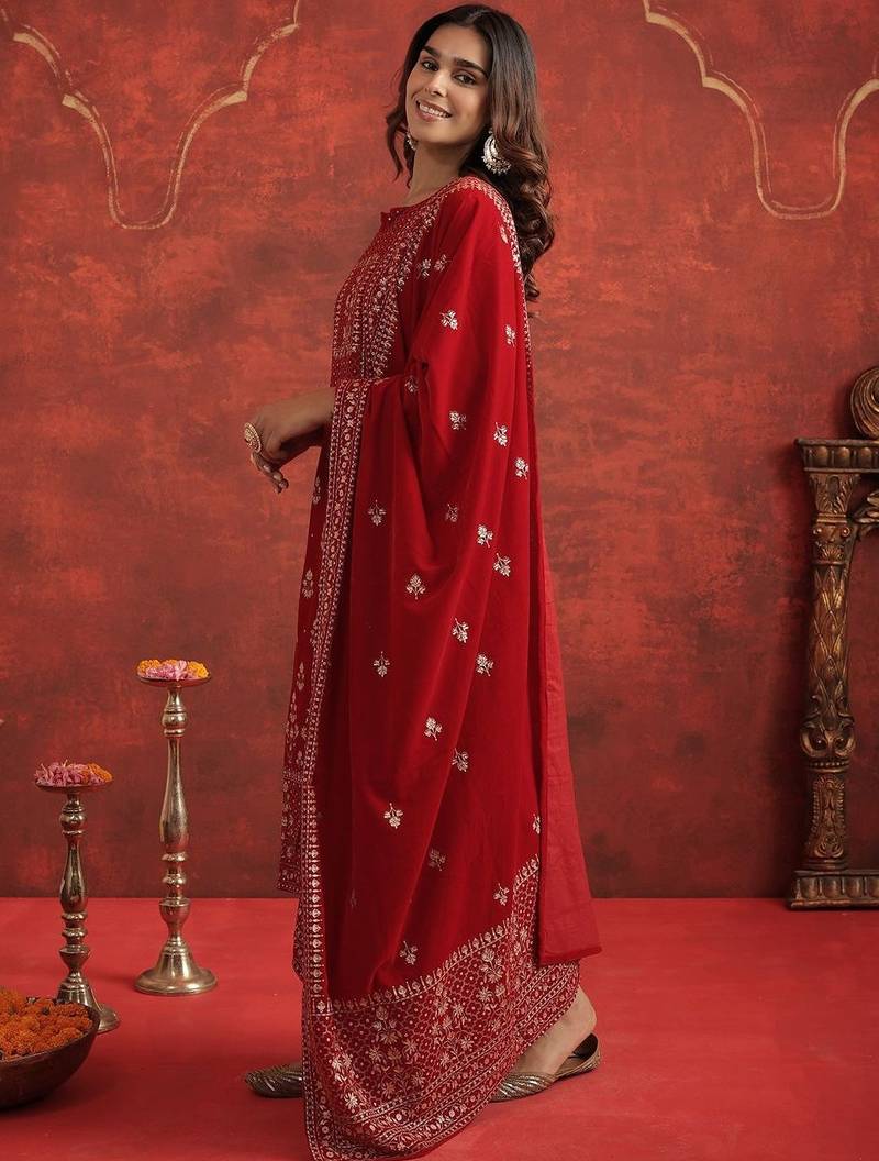 Motifs Embroidered Velvet Notch Neck Straight Kurta With Trousers & Dupatta