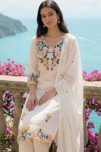 Women Floral Embroidered Regular Thread Work Pure Cotton Kurta with Trousers & With Dupatta