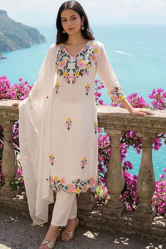 Women Floral Embroidered Regular Thread Work Pure Cotton Kurta with Trousers & With Dupatta