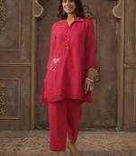 Women Ethnic Motifs Printed Shirt CollarKurta With Trousers Kurta Sets
