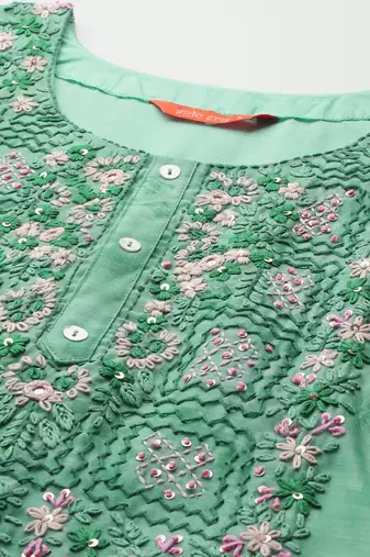 Floral Printed Thread Work Chanderi Silk Kurta with Trousers & Dupatta