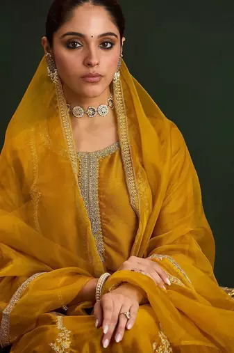 Ethnic Motifs Embroidered Sequinned Kurta With Trousers & Dupatta