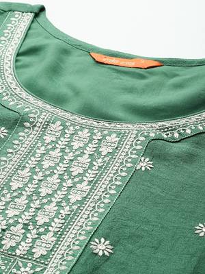 Floral Embroidered Sequinned Kurta with Trousers & With Dupatta 3