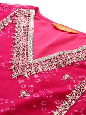 Ethnic Motifs Embroidered Regular Silk Chiffon Kurta with Trousers & Dupatta 2