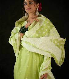 Women Woven Design Ethnic Motifs Regular Kurta with Trousers & With Dupatta