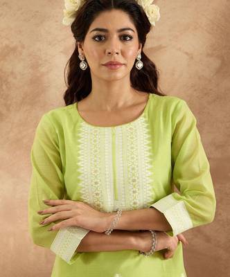 Women Woven Design Ethnic Motifs Regular Kurta with Trousers & With Dupatta 3