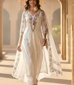 Floral Embroidered Thread Work Pure Cotton Straight Kurta With Trousers & Dupatta