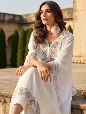 Floral Embroidered Thread Work Pure Cotton Straight Kurta With Trousers & Dupatta 2