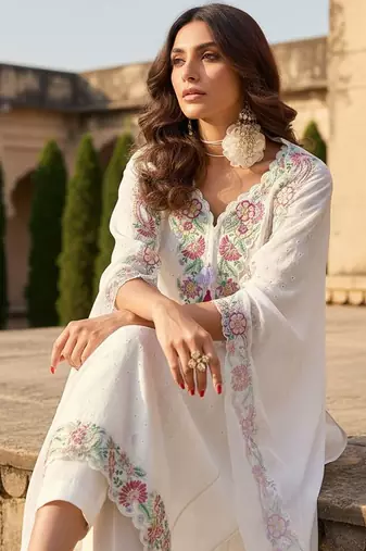 Floral Embroidered Thread Work Pure Cotton Straight Kurta With Trousers & Dupatta