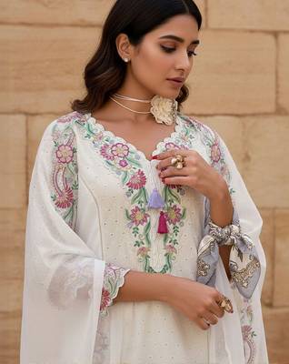 Floral Embroidered Thread Work Pure Cotton Straight Kurta With Trousers & Dupatta 6