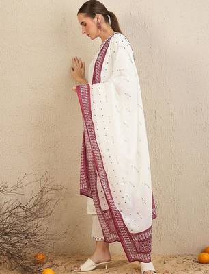 Floral Embroidered V-Neck Pure Cotton Straight Kurta With Trousers & Dupatta 5