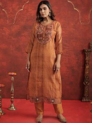 Ethnic Motifs Chanderi Cotton Round Neck Straight Kurta With Trousers & Dupatta 5