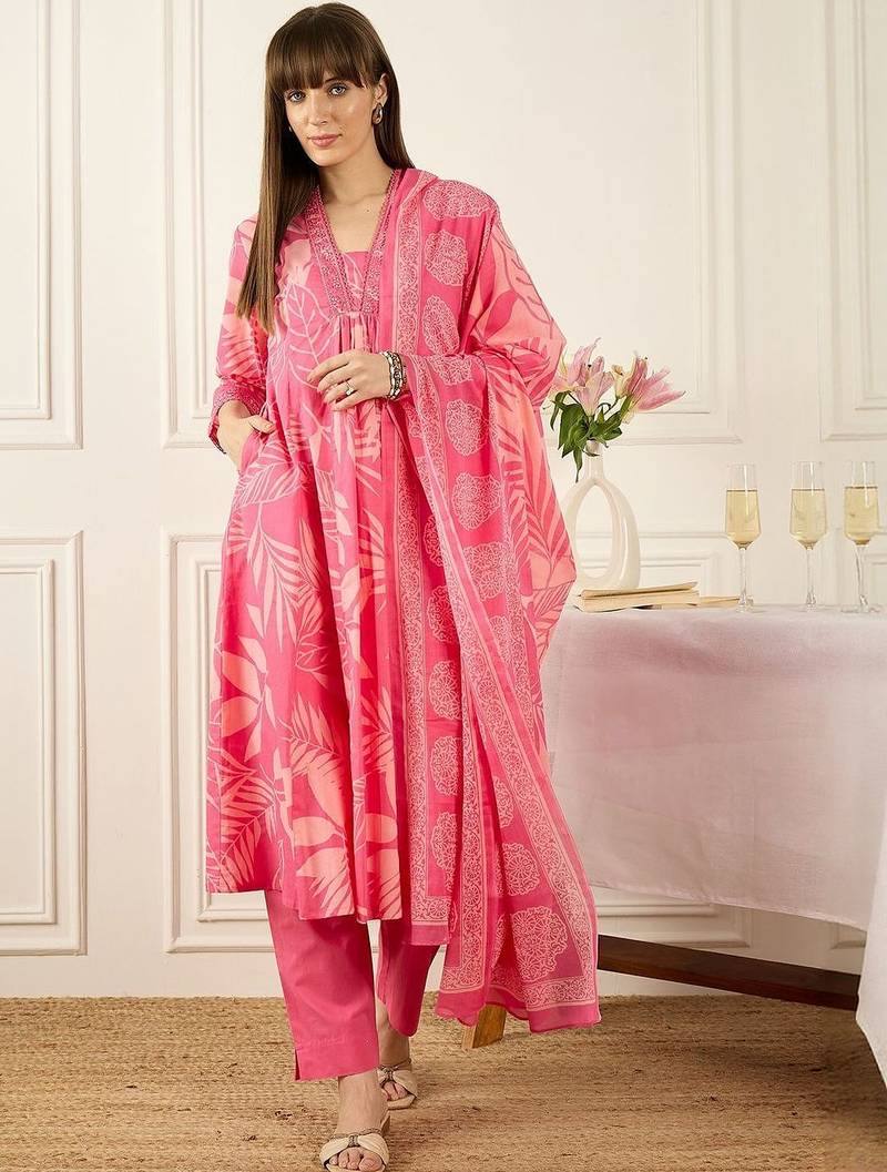 Floral Printed V-Neck Pleated Pure Cotton A-Line Kurta With Trousers & Dupatta