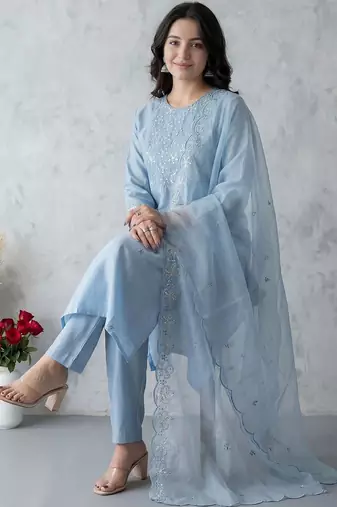 Women Ethnic Motifs Embroidered Regular Thread Work Kurta with Trousers & With Dupatta