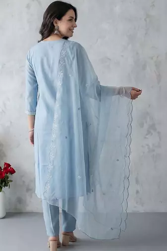 Women Ethnic Motifs Embroidered Regular Thread Work Kurta with Trousers & With Dupatta