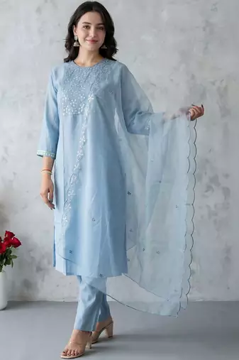 Women Ethnic Motifs Embroidered Regular Thread Work Kurta with Trousers & With Dupatta