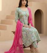 Women Floral Printed Regular  Cotton Kurta with Trousers & With Dupatta