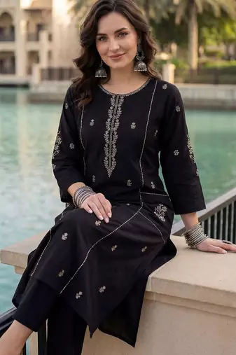 Women Ethnic Motifs Embroidered Regular Thread Work Pure Cotton Kurta with Trousers