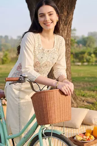 Women Floral Embroidered Regular Thread Work Pure Cotton Kurta with Trousers