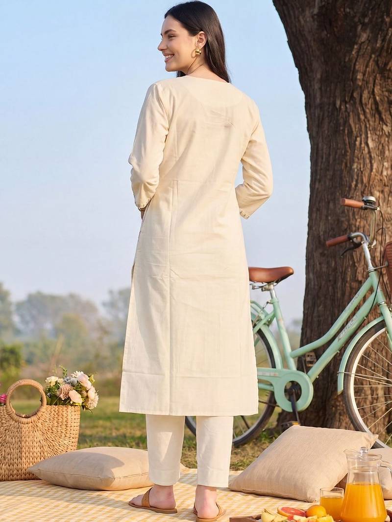 Women Floral Embroidered Regular Thread Work Pure Cotton Kurta with Trousers