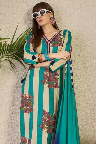 Women Floral Printed Pure Cotton V-Neck Kurta with Trousers & With Dupatta