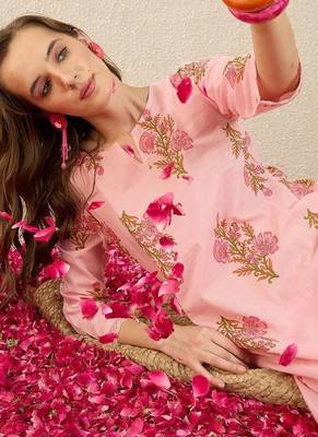 Women Floral Printed Regular Pure Cotton Kurta with Trousers 6