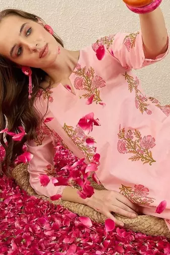 Women Floral Printed Regular Pure Cotton Kurta with Trousers