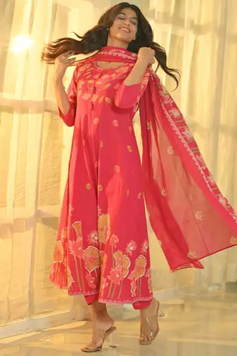 Women Floral Printed Panelled Pure Cotton Kurta with Trousers & With Dupatta