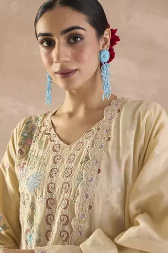 Floral Embroidered V-Neck Thread Work Pure Cotton Kurta With Trousers & Dupatta