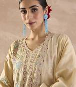 Floral Embroidered V-Neck Thread Work Pure Cotton Kurta With Trousers & Dupatta